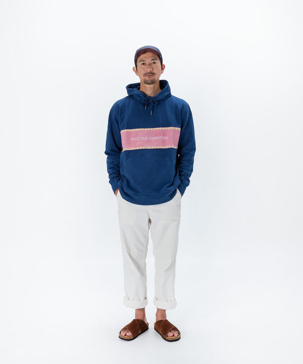 Hoodie / Palestinian Embroidery / POSITIVE VIBRATION