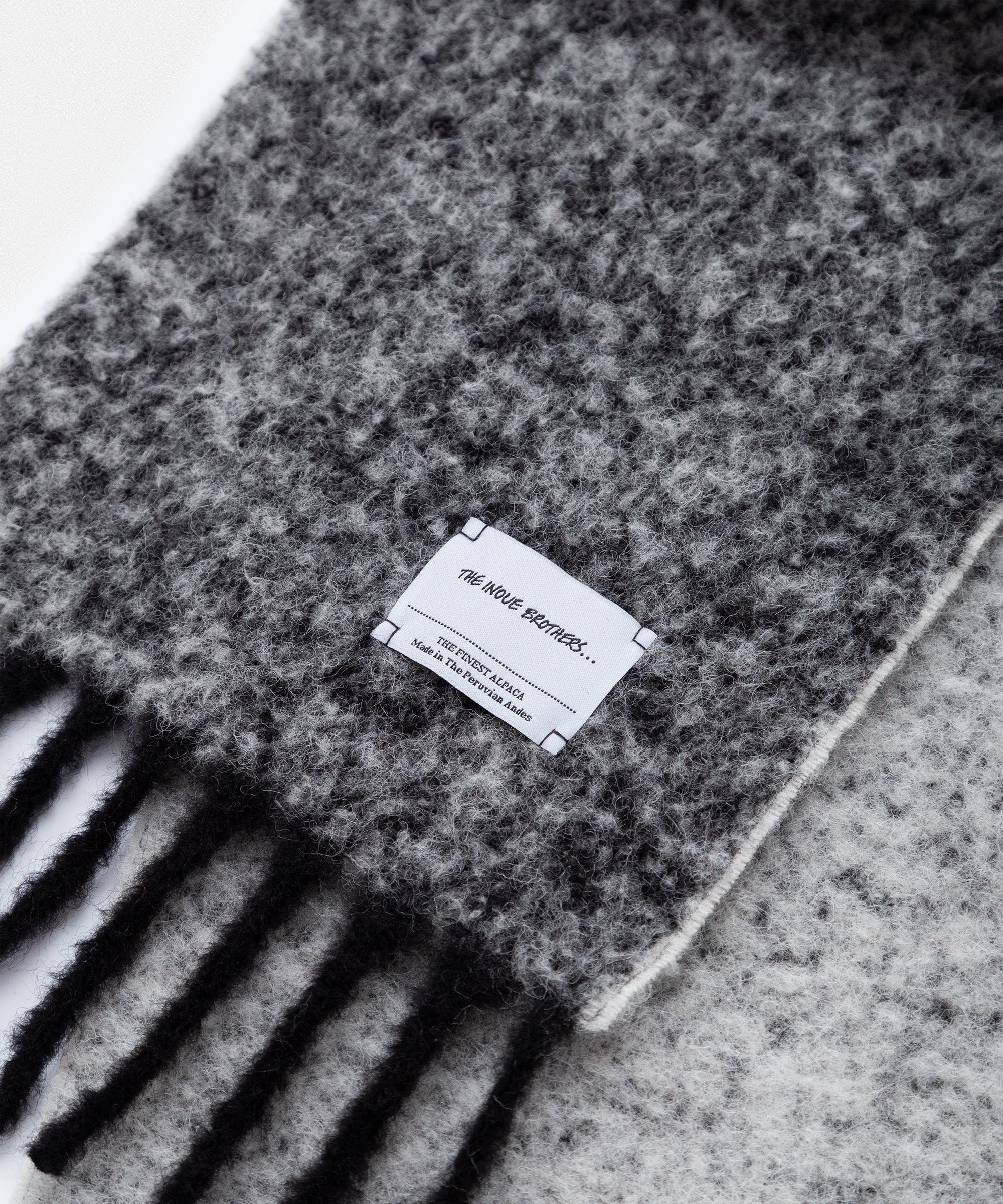 小物 THE INOUE BROTHERS Scarf Two Colour Woolly Scarf – The Inoue Brothers