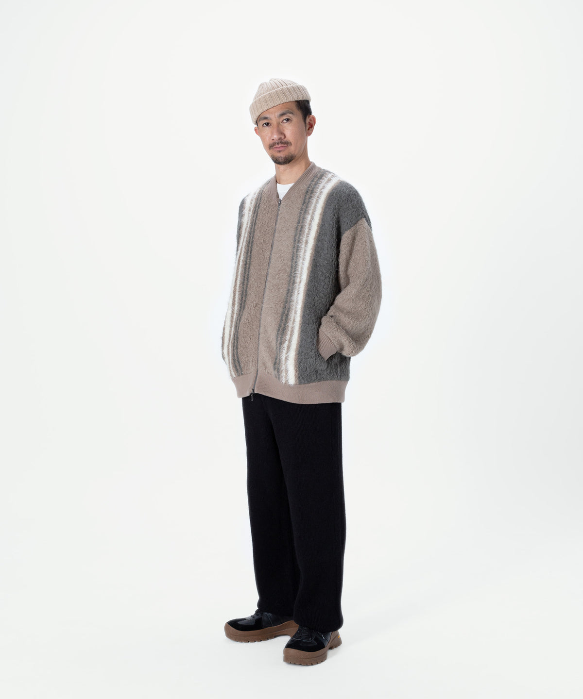 Greige/Dark Grey/Ecru