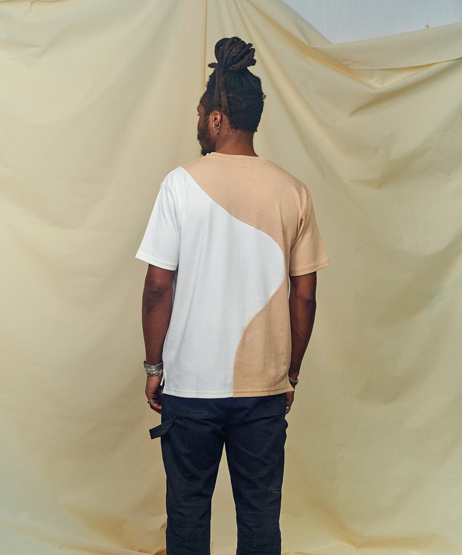 Curved T-Shirt / Pure Fabrications