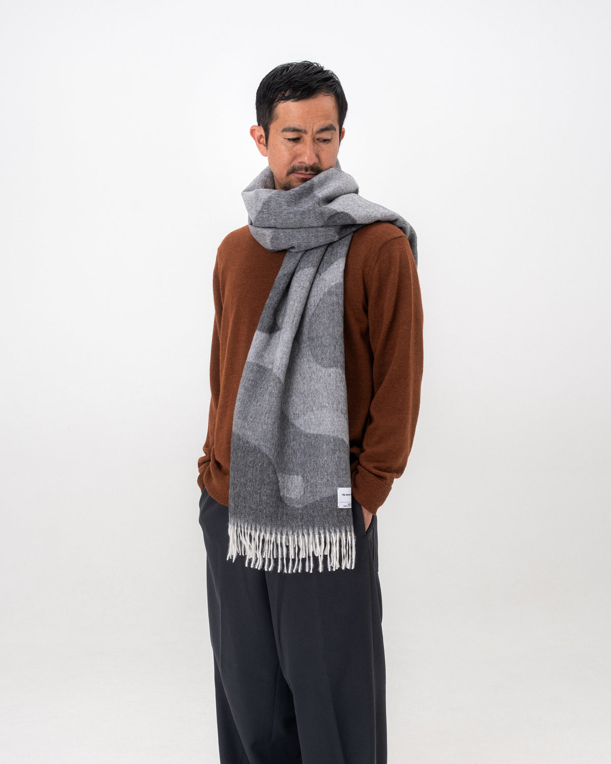 Large Brushed Stole Camo